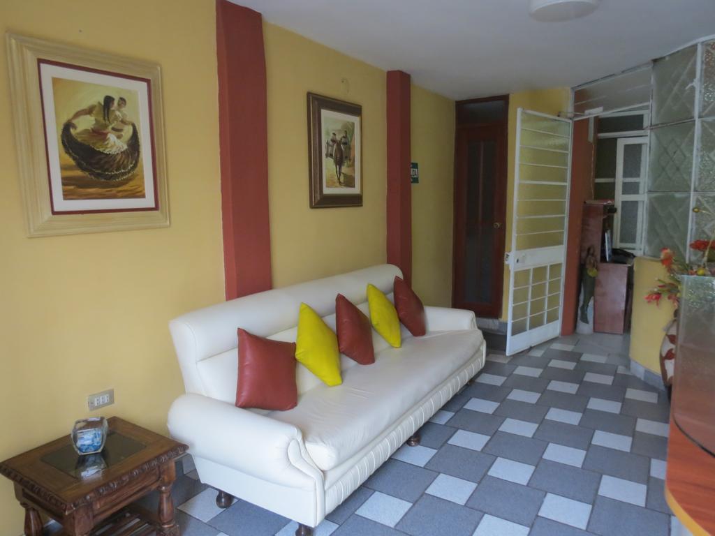 Residencial El Sol De Los Pinos Bed and Breakfast Τρουχίλο Εξωτερικό φωτογραφία